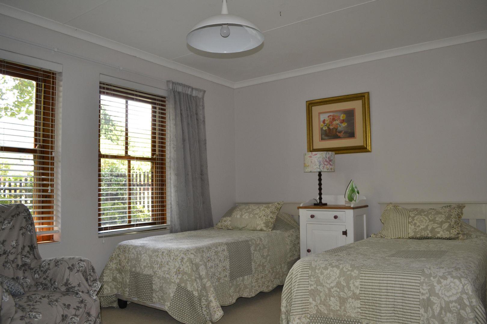 5 Bedroom Property for Sale in Die Eiland Western Cape